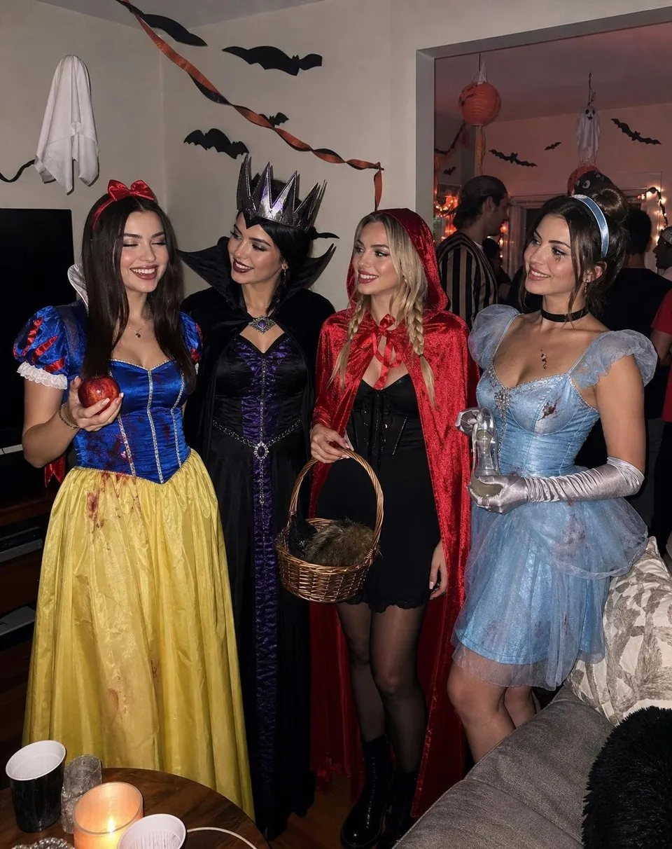 Halloween photo inspiration: Fairytale costume party